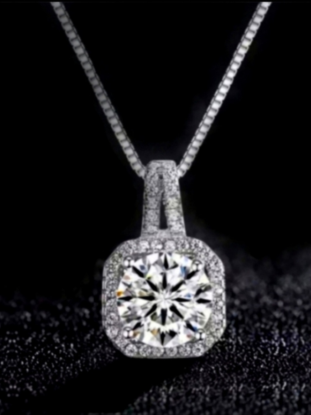 Swarovski Elements 925 Sterling Silver Cushion-cut Solitaire Necklace NEW